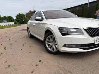 2018 Skoda Superb III, белый, 1750000 рублей, вид 4