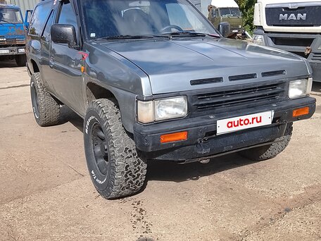 1988 Nissan Terrano I, серый, 205000 рублей, вид 2