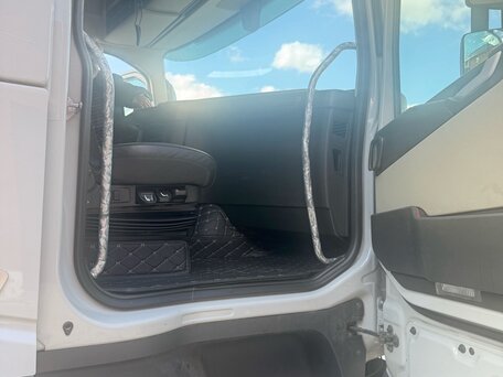 2019 Volvo FH, серый, 12000000 рублей, вид 2