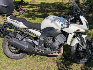 2012 Yamaha FZ1, белый, 575000 рублей, вид 5