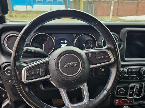 2021 Jeep Wrangler IV (JL), серый, 5000000 рублей - вид 9