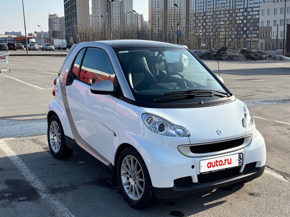2009 Smart Fortwo II, серебристый, 700000 рублей - вид 2