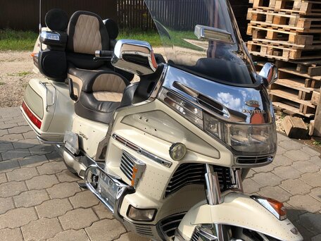1997 Honda GL 1500 Gold Wing, белый, 550000 рублей, вид 2
