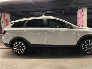 2024 Lada (ВАЗ) Vesta SW Cross I Рестайлинг (NG), белый, 2000000 рублей, вид 4