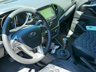 2019 Lada (ВАЗ) Vesta SW Cross I, белый, 1190000 рублей, вид 4