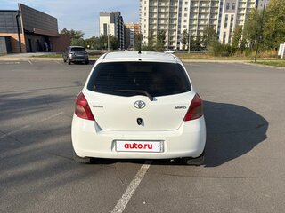 2007 Toyota Yaris II, белый, 430000 рублей, вид 3