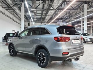 2019 Kia Sorento III Prime Рестайлинг, серый, 2549000 рублей, вид 4