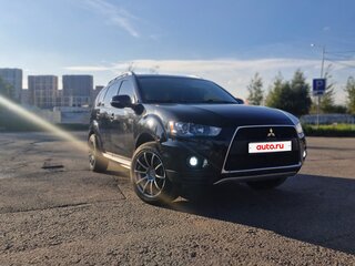 2010 Mitsubishi Outlander II Рестайлинг, чёрный, 1400000 рублей, вид 2
