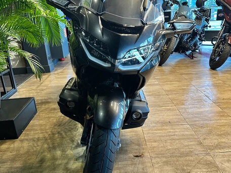 2026 Honda GL 1800 Gold Wing, чёрный, 4950000 рублей, вид 5