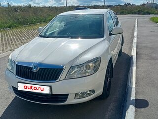 2013 Skoda Octavia II (A5) Рестайлинг, белый, 1500000 рублей, вид 2