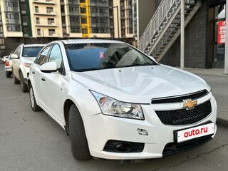 2010 Chevrolet Cruze I, белый, 700000 рублей, вид 5
