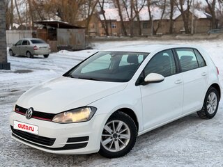 2014 Volkswagen Golf VII, белый, 1075000 рублей, вид 1