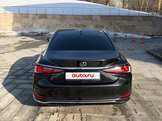 2020 Lexus ES 200 VII, чёрный, 3290000 рублей, вид 5