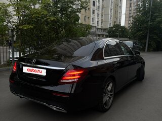 2020 Mercedes-Benz E-Класс 200 V (W213, S213, C238), чёрный, 2850000 рублей, вид 3