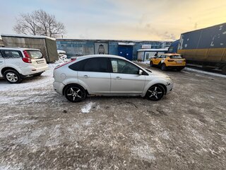2008 Ford Focus II Рестайлинг, серебристый, 300000 рублей, вид 3