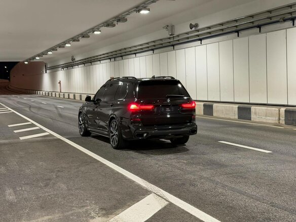 2019 BMW X7 30d I (G07), чёрный, 6600000 рублей - вид 20