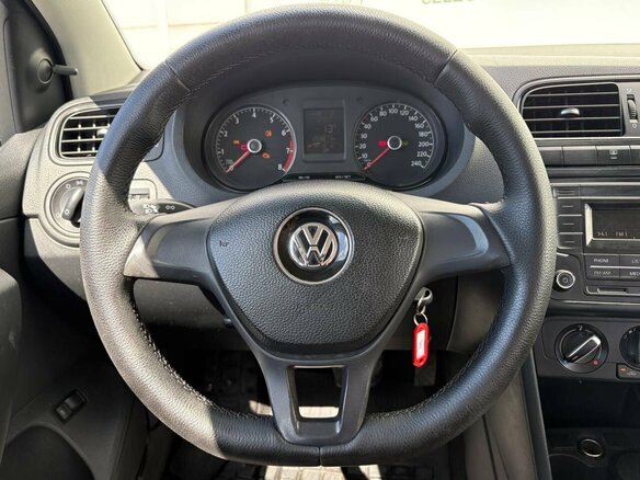 2019 Volkswagen Polo V Рестайлинг, белый - вид 9