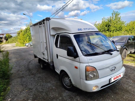 2011 Hyundai Porter II, белый, 550000 рублей, вид 2