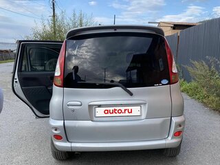 2004 Toyota FunCargo, серебристый, 390000 рублей, вид 2