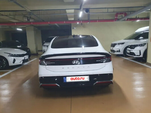 2025 Hyundai Sonata VIII (DN8) Рестайлинг, белый - вид 3