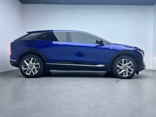 2026 Cadillac Lyriq, синий, 8000000 рублей, вид 5