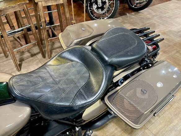 2013 Harley-Davidson CVO Road Glide, чёрный, 1500000 рублей - вид 16