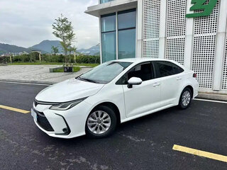 2022 Toyota Corolla XII (E210), белый, 2280000 рублей, вид 4