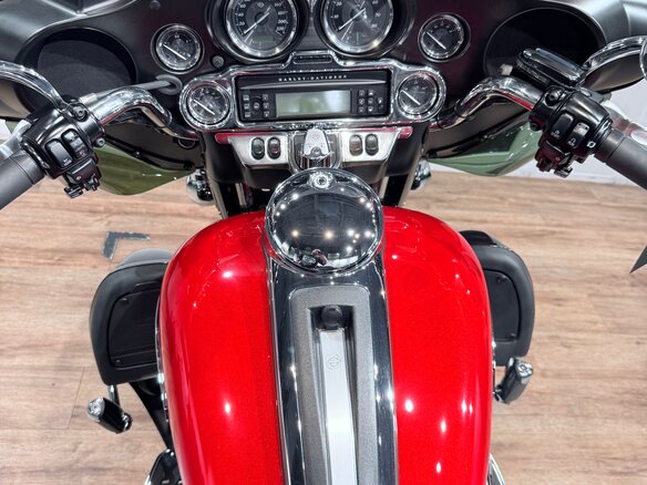 2011 Harley-Davidson Electra Glide, красный, 1399000 рублей - вид 28