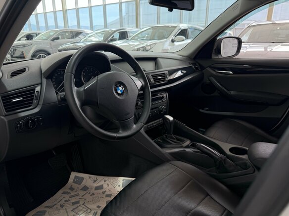 2012 BMW X1 18i I (E84), белый - вид 9