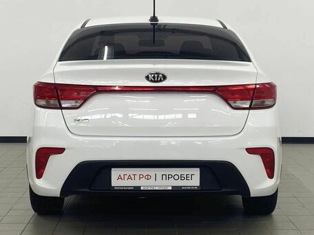 2017 Kia Rio IV, белый, 1249000 рублей, вид 4
