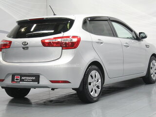 2013 Kia Rio 5-speed III, серебристый, 619000 рублей, вид 5