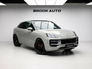 2026 Porsche Cayenne GTS Coupé III Рестайлинг, серый, 25990000 рублей, вид 3