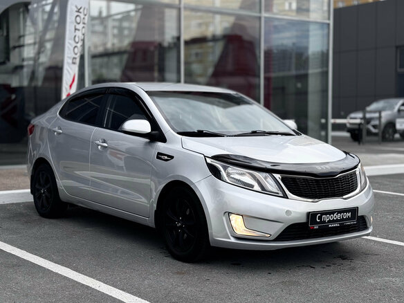 2014 Kia Rio 6-speed III, серый - вид 2