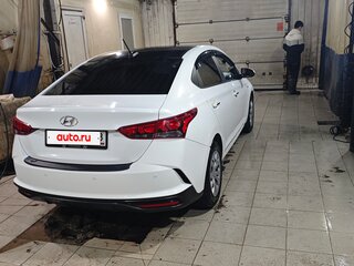 2021 Hyundai Solaris II Рестайлинг, белый, 950000 рублей, вид 5