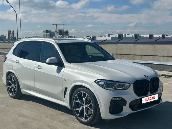 2021 BMW X5 40i IV (G05/G18), белый, 8590000 рублей - вид 8