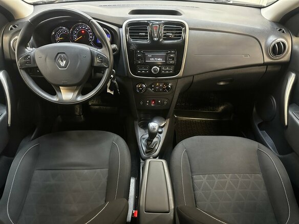 2015 Renault Sandero Stepway II, чёрный - вид 4