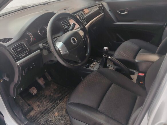 2012 SsangYong Actyon II, серебристый, 760000 рублей - вид 2
