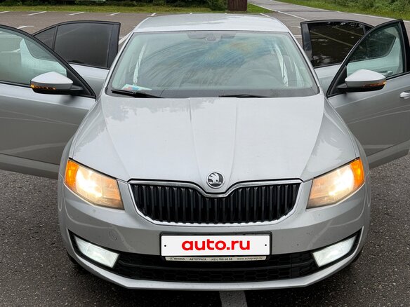 2013 Skoda Octavia III (A7), серебристый, 795000 рублей - вид 3