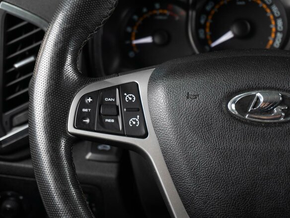 2018 Lada (ВАЗ) XRAY Cross I, белый, 1199000 рублей - вид 17
