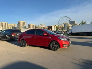2016 Kia Rio III Рестайлинг, красный, 950000 рублей, вид 3