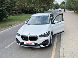 2020 BMW X1 18i sDrive II (F48) Рестайлинг, белый, 2450000 рублей, вид 3