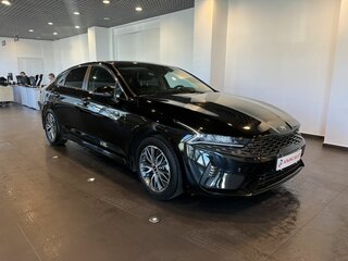 2021 Kia K5 III, чёрный, 2700000 рублей, вид 1