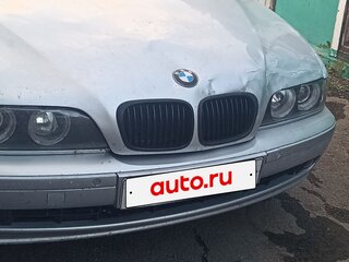 2002 BMW 5 серии 525i IV (E39) Рестайлинг, серебристый, 700000 рублей, вид 3