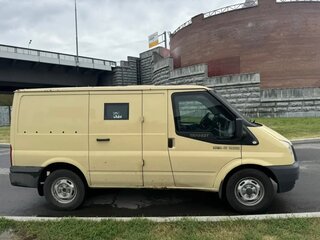 2013 Ford Transit, жёлтый, 797500 рублей, вид 3