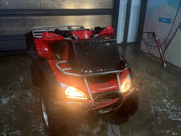 2008 Honda TRX 680 (Rincon), красный, 600000 рублей