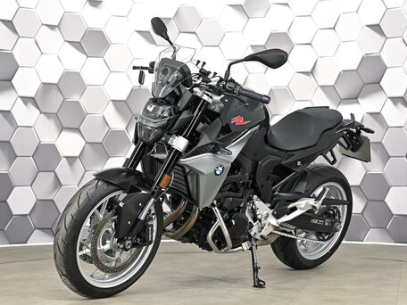 2020 BMW F 900 R, чёрный, 949000 рублей, вид 2