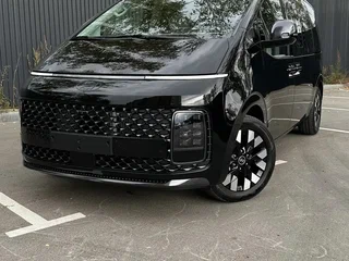 2024 Hyundai Staria I, чёрный, 5650000 рублей, вид 2