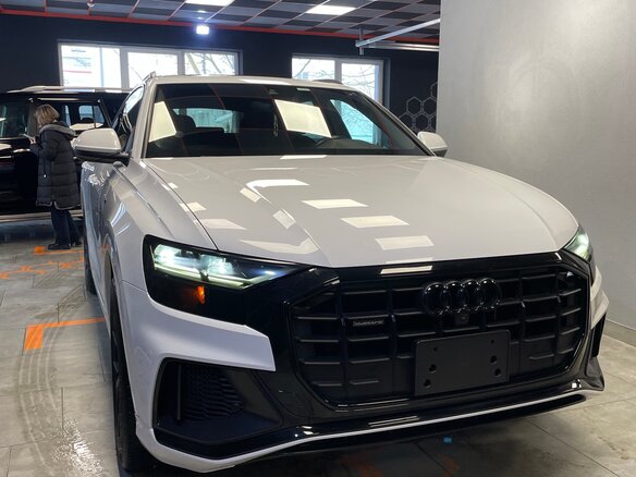 2020 Audi Q8 55 TFSI I (4M), белый, 5400000 рублей - вид 21