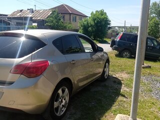 2011 Opel Astra J, бежевый, 480000 рублей, вид 3