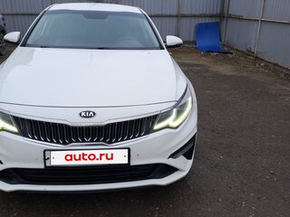 2019 Kia Optima IV Рестайлинг, белый, 1320000 рублей, вид 1